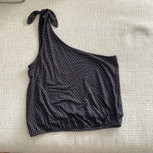 One shoulder tank